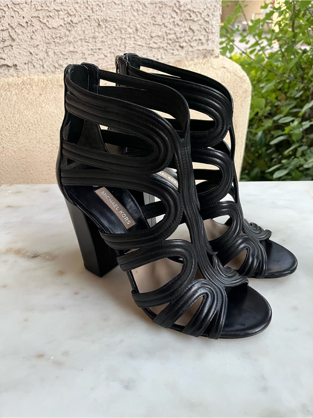 Michael Kors black heels Size 8